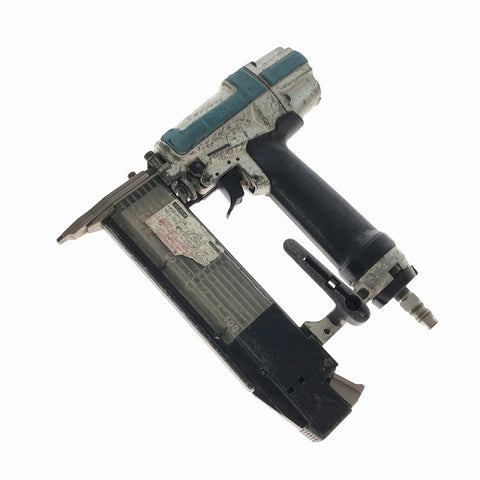 ☆中古品☆makita マキタ 50mm 常圧 仕上釘打機 AF502 フィニッシュネイラ 仕上釘打ち機 仕上げ釘打機 仕上げ釘打ち機 エア工具 - 0