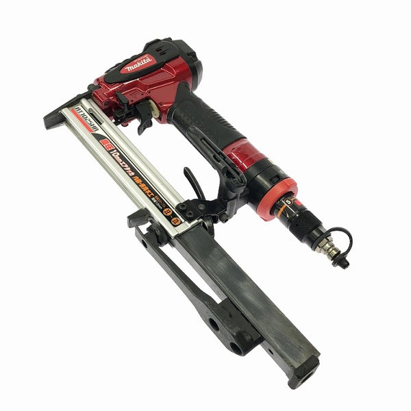 ☆中古品☆ makita マキタ 10mm 高圧エアタッカ AT1025HAK タッカー エアーツール 釘打機/釘打ち クギ 内装業 リフォーム業 - 10