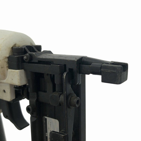 ☆中古品☆ SK11 藤原産業 常圧仕上釘打ち機 SA-F35L-X1 本体+パーツ+ケース ねじ/ネジ 釘/クギ - 9