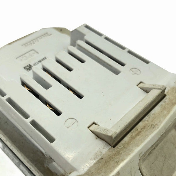 ☆中古品セット☆makita マキタ 18V 1.5Ah 純正 ライトバッテリー2個 BL1815G 14.4V/18V用 充電器 DC18SG リチウムイオンバッテリー116028 - 8