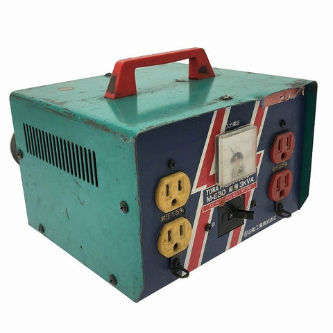 ☆中古品☆NICHIDO 日動工業 100V 昇圧専用トランス M-E30 出力115V/125V ハイパワー昇圧器 アップトランス 変圧器133484 - 0