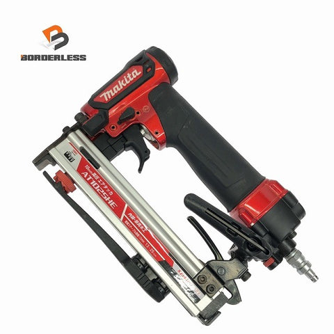 ☆美品☆makita マキタ 高圧 エアタッカー AT1025HE 赤 ステープル幅10mm エアータッカー エア工具 エアツール123833