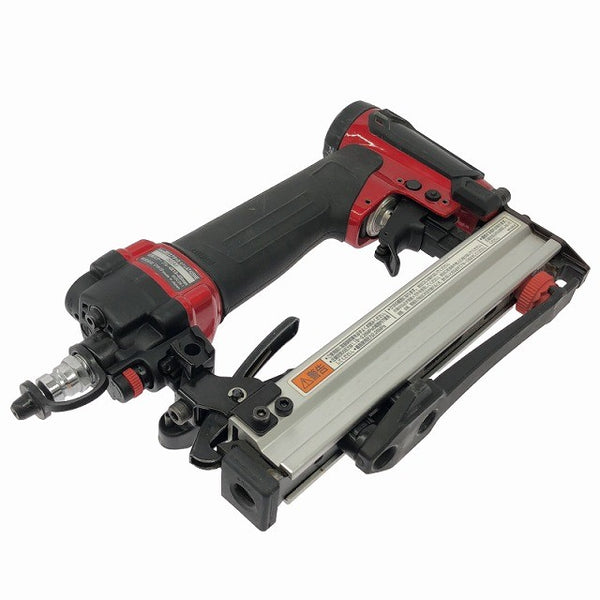 ☆中古品☆makita マキタ 高圧 エアタッカー AT425HE 赤 ステープル幅J線4mm 長さ13～25mm エアータッカー エア工具 エアツール135883 - 2