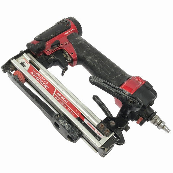 ☆中古品☆makita マキタ 高圧 エアタッカー AT425HE 赤 ステープル幅J線4mm 長さ25mm エアータッカー エア工具128282 - 2