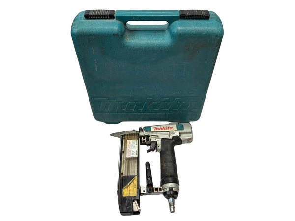 ☆中古品☆ makita マキタ 仕上釘打 AF502N 15～50ｍｍ 常圧 エアーツール 釘打機 ケース付き133090 - 3