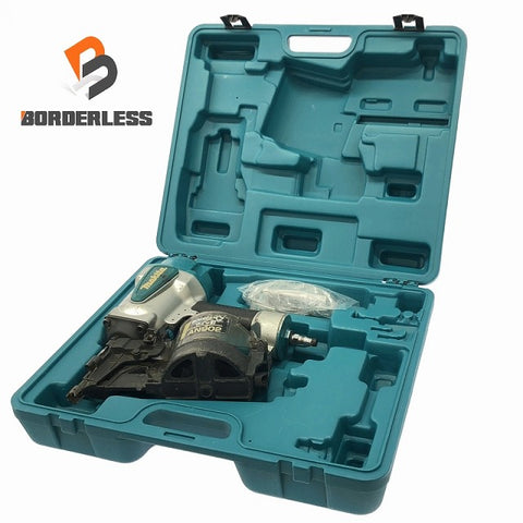 ☆中古品☆makita マキタ 90mm 常圧 エア釘打ち機 AN902 ケース付き 大工道具/内装 エア工具 エアーツール