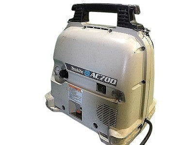 ☆中古品☆makita マキタ 100V 常圧/一般圧 エアコンプレッサー AC700 エアホース(NPA-65)付 5L エアーコンプレッサー エア工具113943 - 0