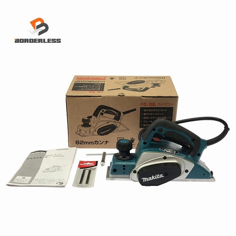 ☆未使用品☆makita マキタ 100V 82mm 電気カンナ KP0800ASP 替刃付 コード式 電気かんな 電子カンナ 木材加工 切削機 電動工具130038