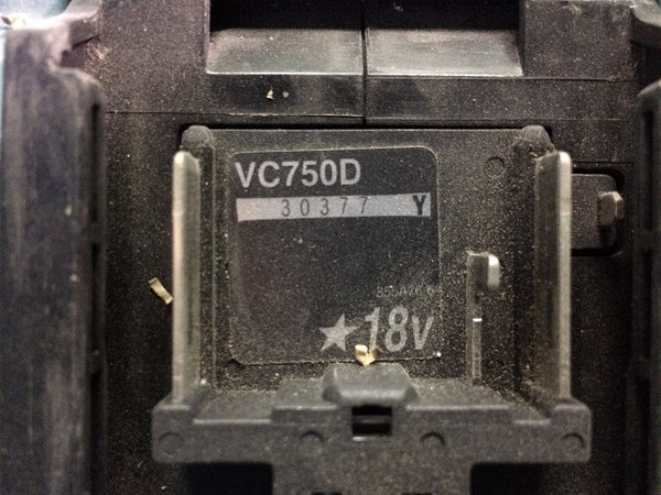 ☆中古品☆makita マキタ 18Ｖ 充電式集じん機 VC750D 本体のみ 乾湿両用 コードレス 集塵機 掃除機 - 7