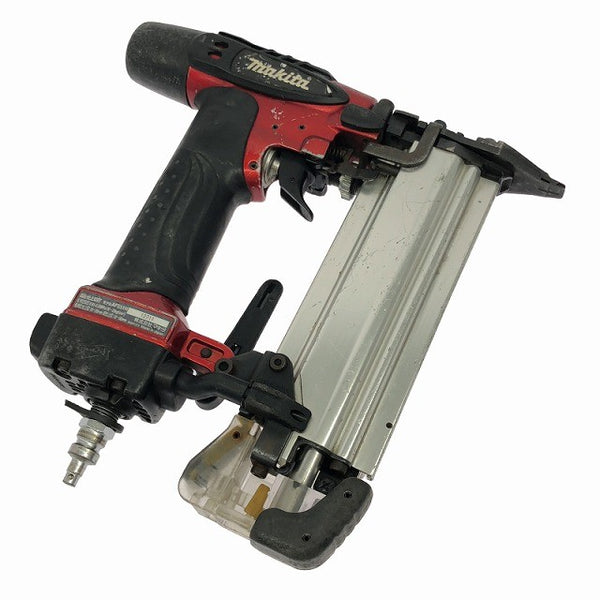 ☆中古品☆makita マキタ 55mm 高圧 仕上釘打機 AF551H 赤 フィニッシュネイラ 仕上釘打ち機 仕上げ釘打機 エア工具 エアツール131774 - 3