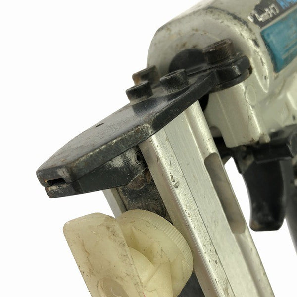☆中古品☆makita マキタ 一般庄/常圧 エアタッカー AT425A ステープル幅4mm 長さ25mm エアータッカー エア工具133180 - 5