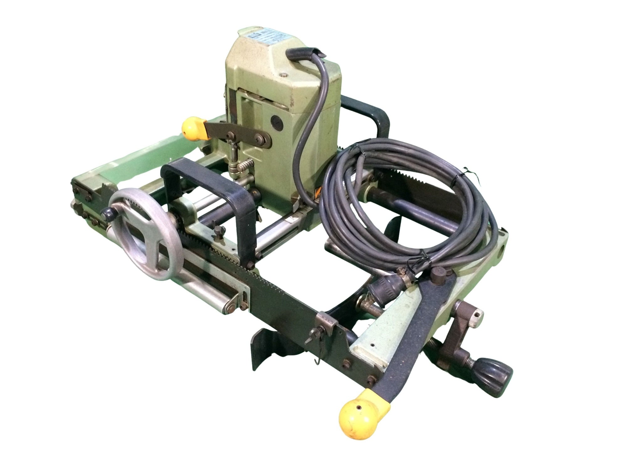 ☆中古品☆makita マキタ 100V 大入レルーター 2516N マキタ 大入 