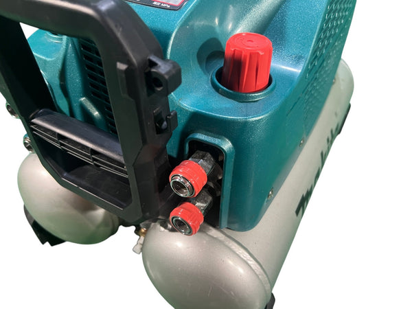 ☆比較的綺麗です☆makita マキタ 100V 50/60Hz エアコンプレッサー AC500XG 青 16L エアーコンプレッサー エア工具135337 - 7