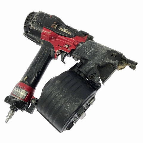 ☆中古品☆makita マキタ 65mm 高圧 エア釘打機 AN631H 赤 エア釘打ち機 ロール釘打機 ロール釘打ち機 コイルネイラ125423 - 0