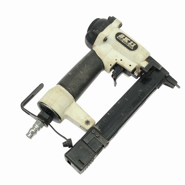 ☆中古品☆SK11 藤原産業 一般庄/常圧 エアタッカー SA-T425L-X1 ケース付 ステープル幅4mm 長さ25mm エアータッカー エア工具120385 - 5