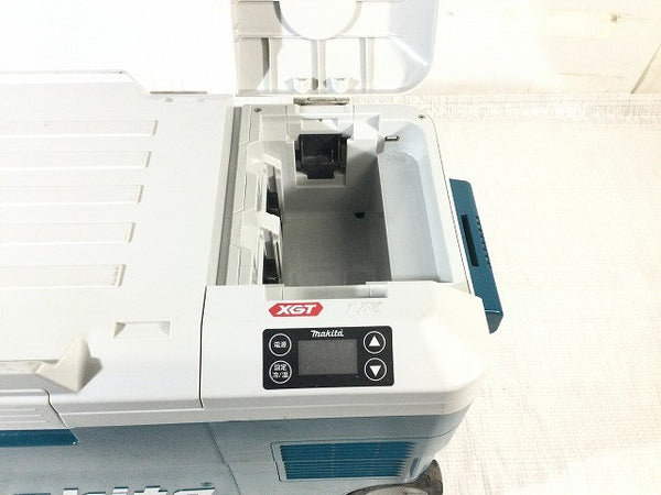 ☆中古品☆makita マキタ 40Vmax/18V/100V 充電式保冷温庫 CW001G ACアダプタ ソケット付 コードレス冷温庫 アウトドア キャンプ135013 - 7