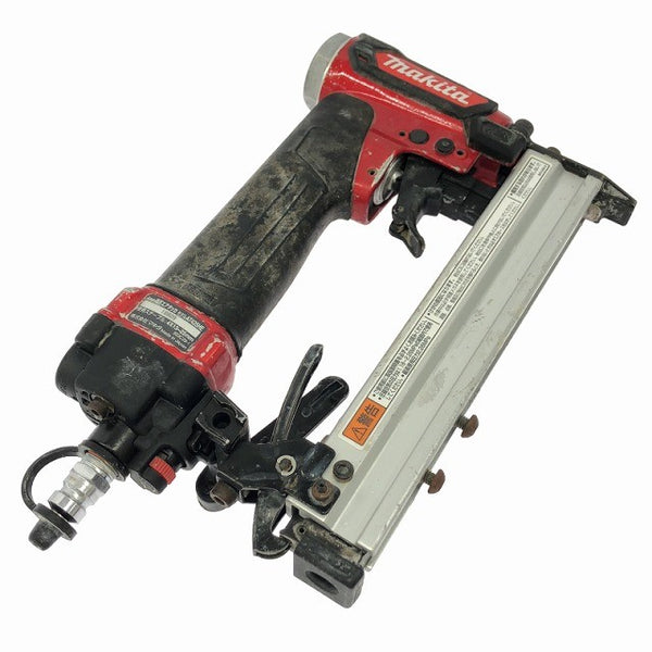 ☆中古品☆makita マキタ 高圧 エアタッカー AT425HE 赤 ステープル幅J線4mm 長さ25mm エアータッカー エア工具129707 - 3