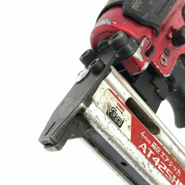 ☆中古品☆makita マキタ 高圧 エアタッカー AT425HE 本体のみ ステープル幅J線4mm 長さ25mm エアータッカー エア工具 - 6