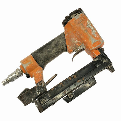 ☆中古品☆MAX マックス 常圧 ステープル用エアネイラ TA-35FP/425J エアタッカー エアータッカー エア工具 エアツール 大工工具124457 - 0