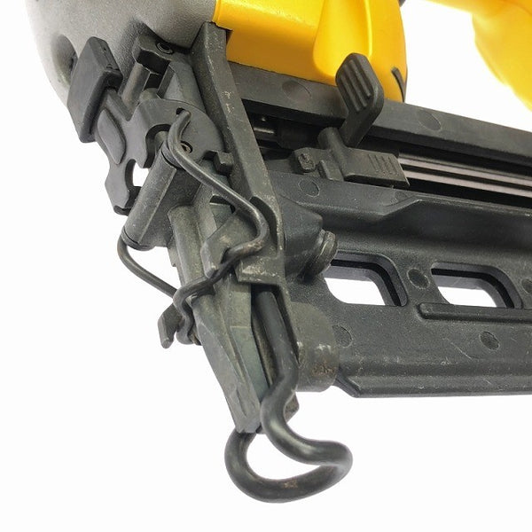 ☆中古品☆ DEWALT デウォルト 14.4V 充電式ブラッドネイラ DC612 本体+バッテリー1個(6.0Ah)+ブラッドネイル専用釘114684 - 6