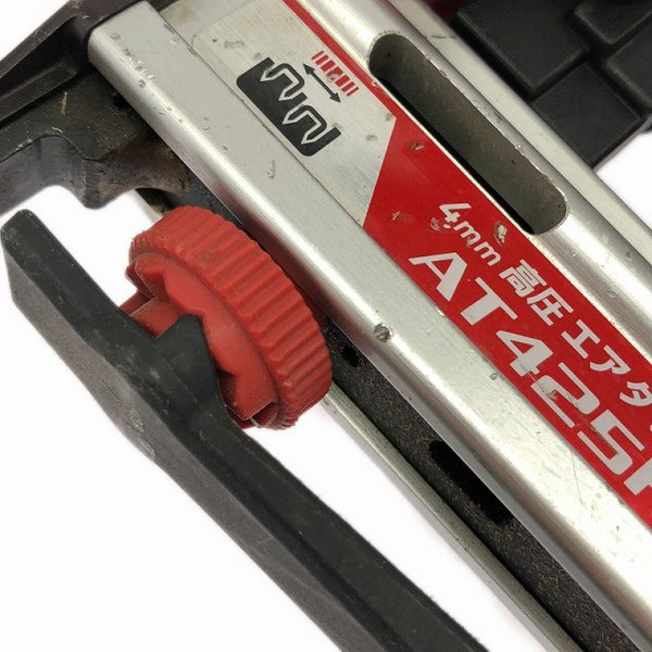 ☆中古品☆makita マキタ 高圧 エアタッカー AT425HE 赤 ステープル幅J線4mm 長さ13～25mm エアータッカー エア工具 エアツール135883 - 10