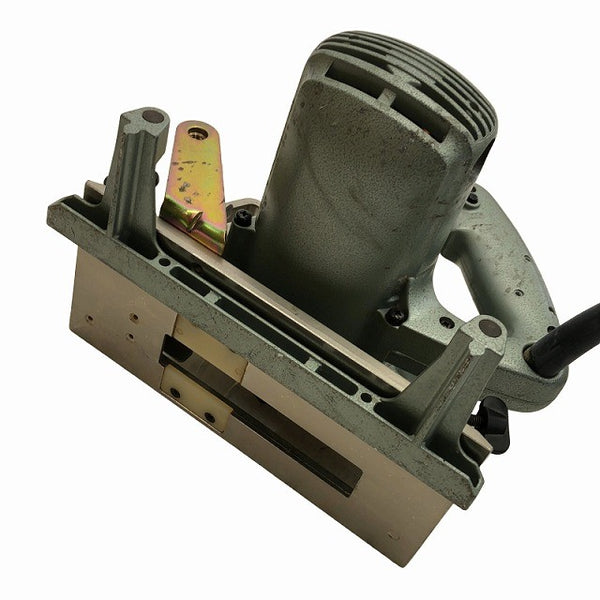 ☆中古品☆makita マキタ 100V 小型ミゾキリ 3004A ミゾキリカッター 溝切りカッター 小穴カッター 胴縁カッター136536 - 8