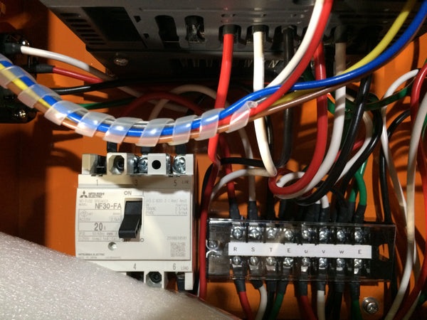 ☆未使用品☆IKURA イクラ 育良精機 インバータボックス ISK-V200 三相200V パワーボール用 インバーターボックス131714 - 6