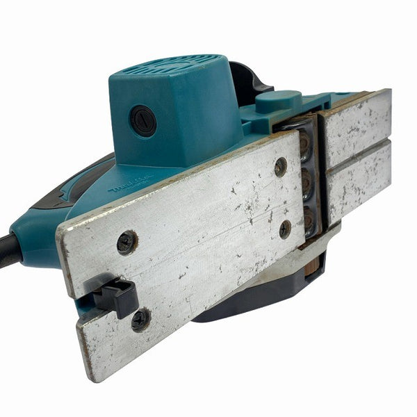☆中古品☆makita マキタ 100V 82mm 電動カンナ KP0800ASP 電動工具 研磨 研削 木工 日曜大工129964 - 9