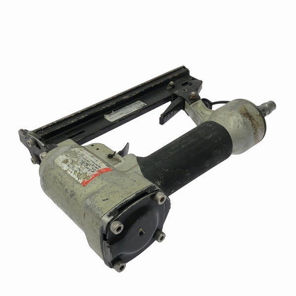 ☆中古品☆UNITED ユナイテッド 常圧 エアタッカ U-425J エア工具 エアツール 大工道具 内装業133461 - 4