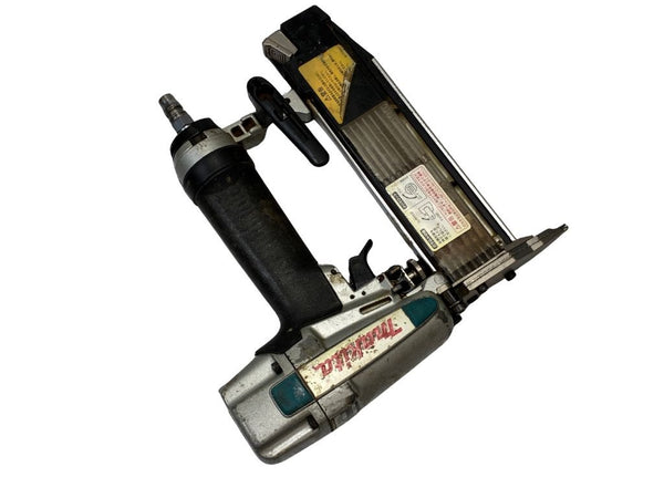 ☆中古品☆ makita マキタ 仕上釘打 AF502N 15～50ｍｍ 常圧 エアーツール 釘打機 ケース付き133090 - 6