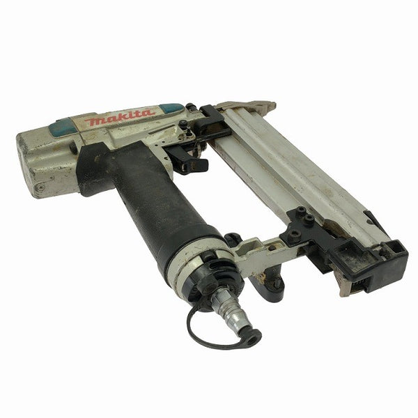 ☆中古品☆makita マキタ 50mm 一般圧/常圧 仕上釘打機 AF502N フィニッシュネイラ 仕上釘打ち機 仕上げ釘打機 エア工具132658 - 4