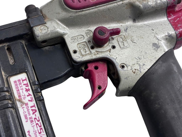 ☆中古品☆MAX　常圧ステープル用エアネイラ　TA-225/425J MAX 釘打ち機137253 - 7