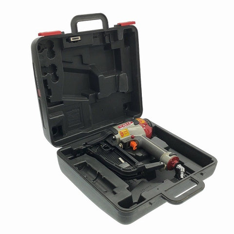 ☆中古品☆MAX マックス 一般庄/常圧 フロア用エアネイラ TA-557B/957T 幅9mm 長さ32～57mm フロアタッカー エアタッカー117925 - 0